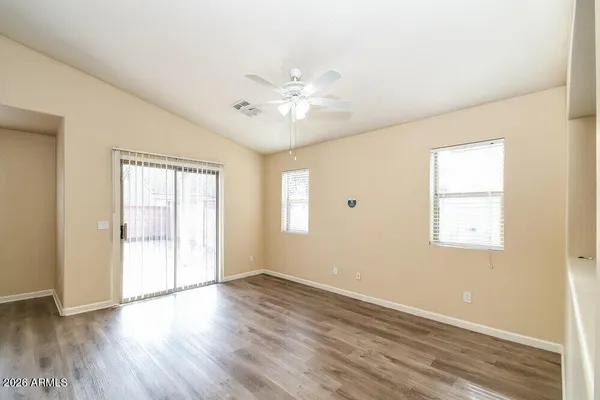 $2,055 | 5509 South 34th Avenue, Phoenix, AZ 85041