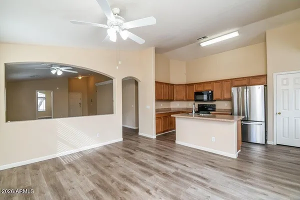 $2,055 | 5509 South 34th Avenue, Phoenix, AZ 85041