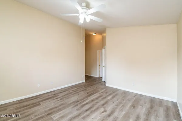 $2,095 | 5509 South 34th Avenue, Phoenix, AZ 85041