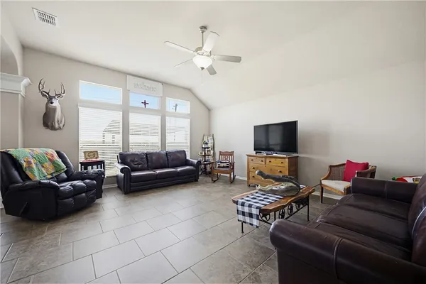 $414,000 | 2129 Escondido Street, Portland, TX 78374