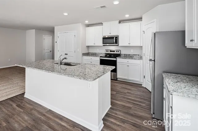 $389,999 | 1216 Nia Road, Charlotte, NC 28215