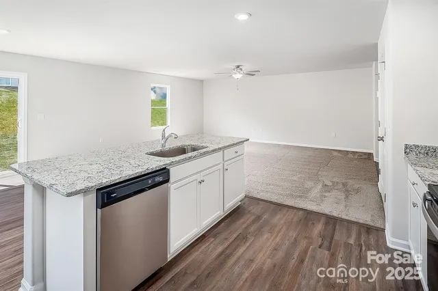 $389,999 | 1216 Nia Road, Charlotte, NC 28215