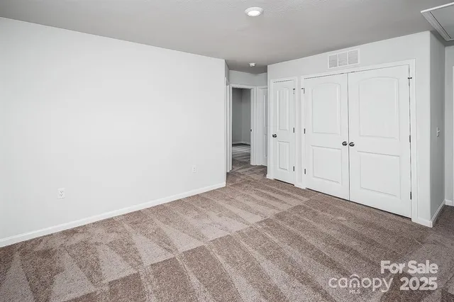 $389,999 | 1216 Nia Road, Charlotte, NC 28215