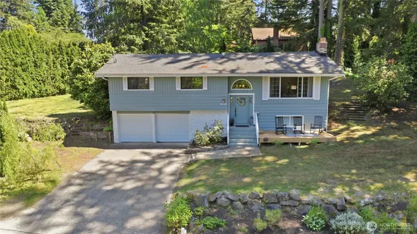 $799,990 | 18427 Homeview Drive, Edmonds, WA 98026