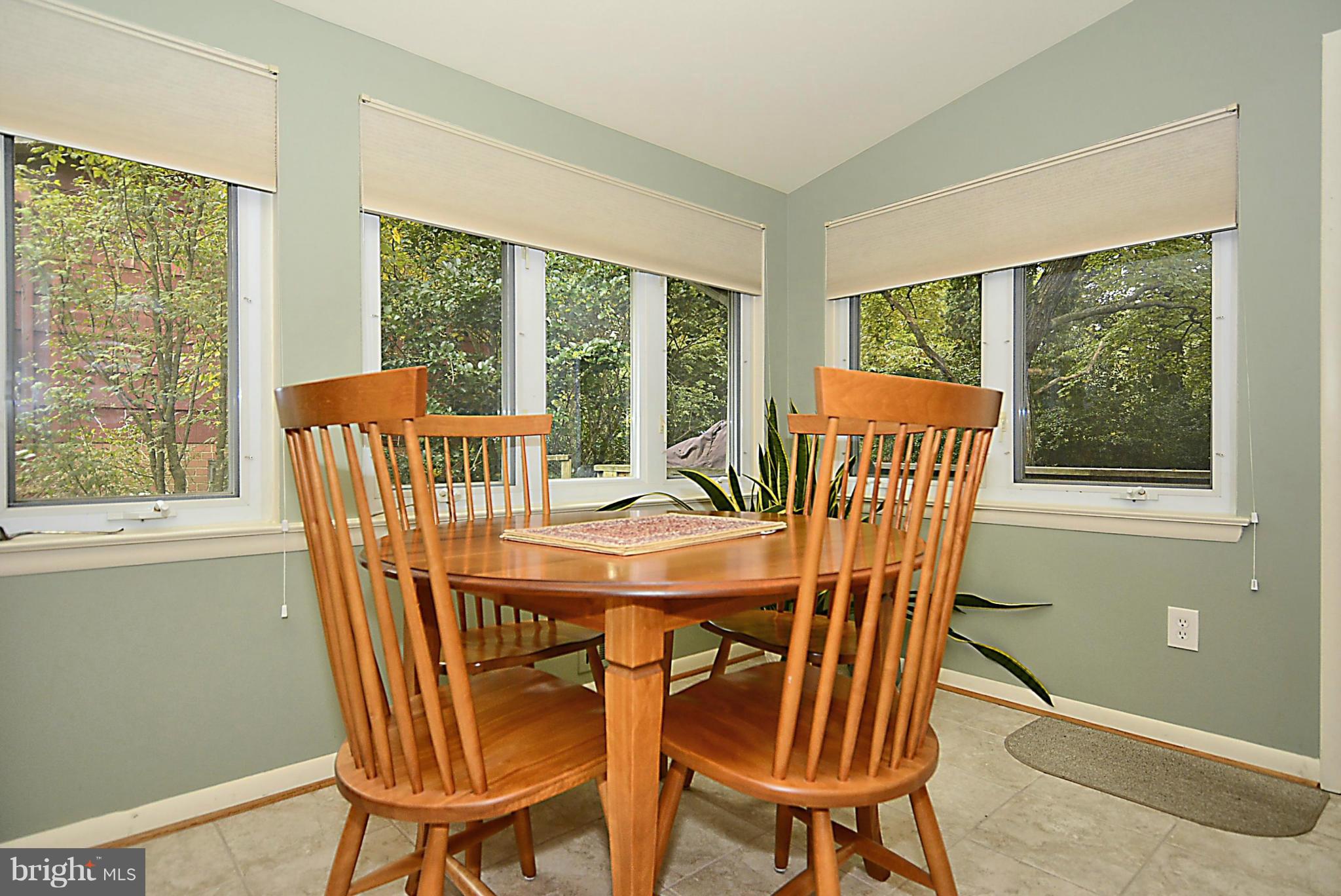 506 Sisson Street Silver Spring, MD 20902 - Photo 13 of 30 Breakfast Room