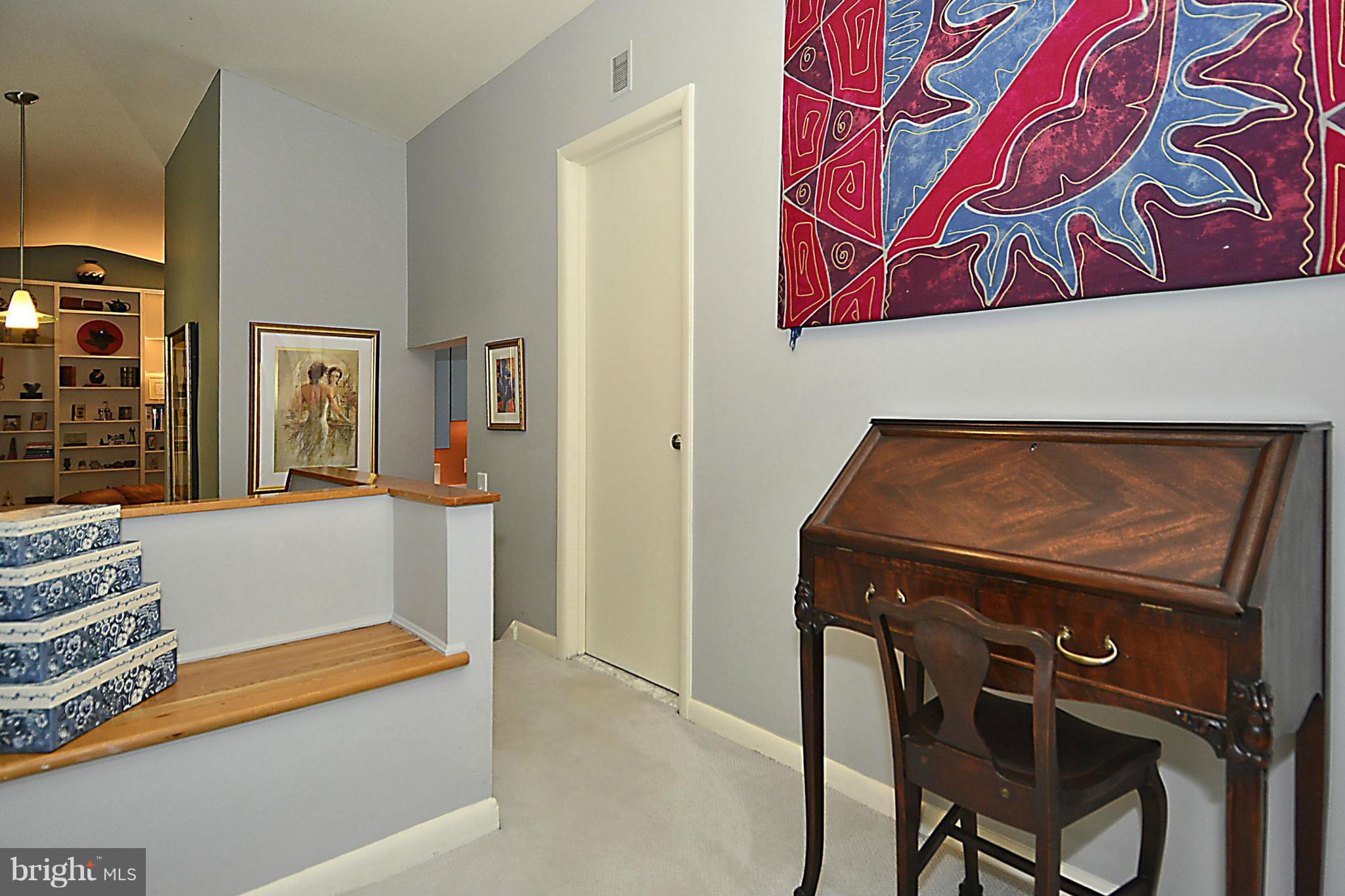 506 Sisson Street Silver Spring, MD 20902 - Photo 21 of 30 Hall