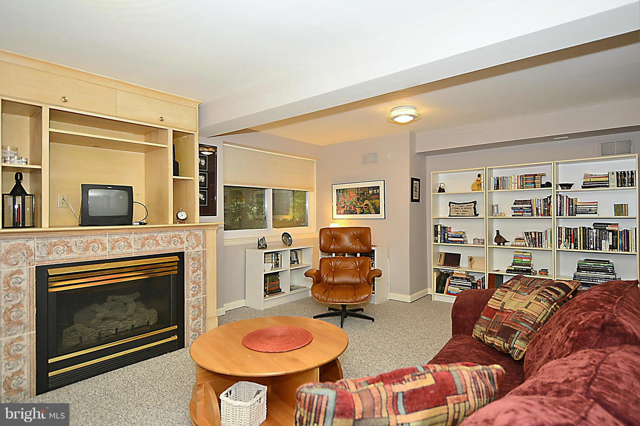 506 Sisson Street Silver Spring, MD 20902 - Photo 22 of 30 Family Room