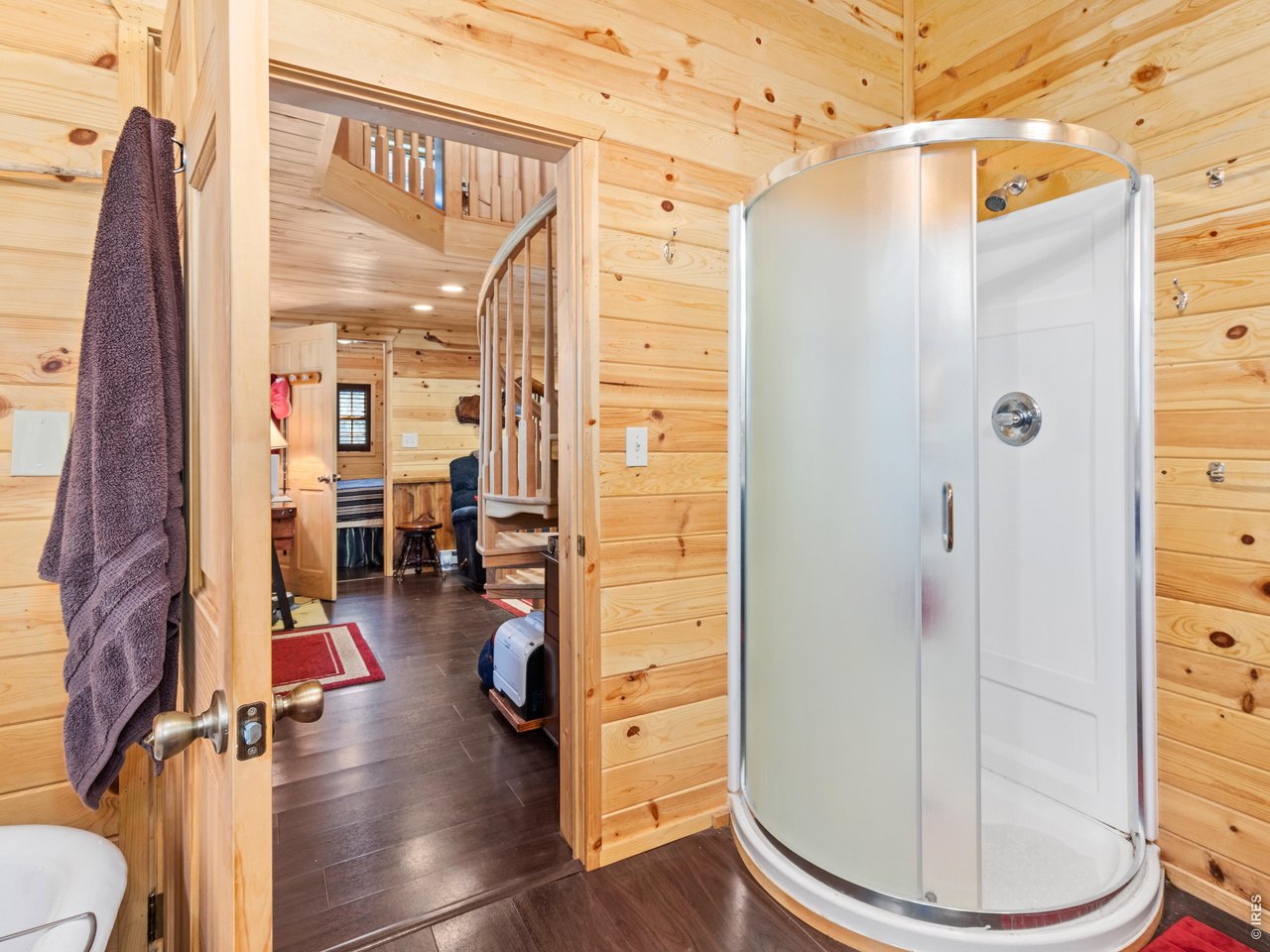 3154 Riverside Drive Lyons, CO 80540 - Photo 18 of 25 Shower