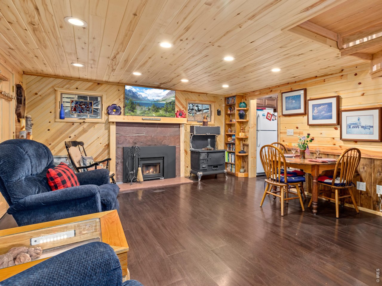 3154 Riverside Drive Lyons, CO 80540 - Photo 25 of 25 Open floor plan