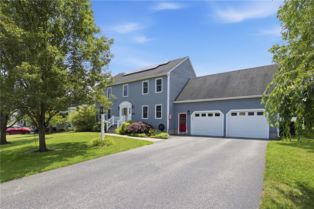 83 Fairhaven Road Cumberland, RI 02864 - Photo 2 of 50