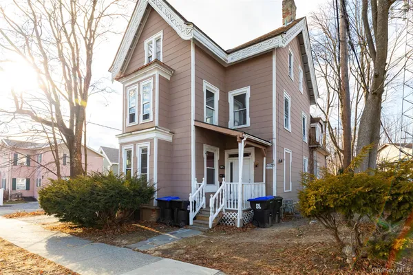 $600,000 | 18 South Clinton Street, Poughkeepsie, NY 12601