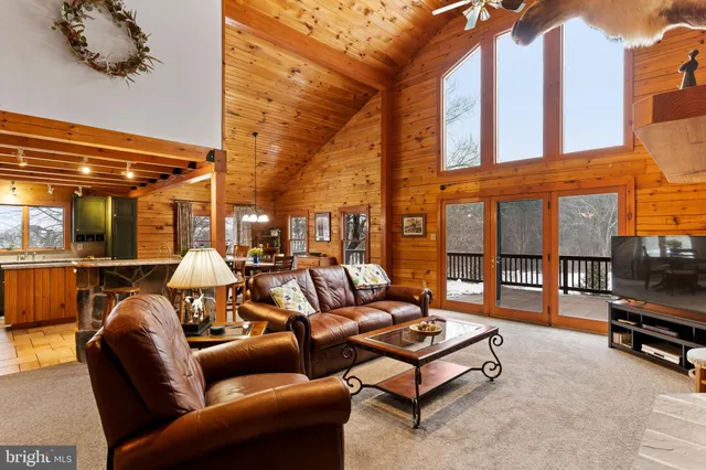 $525,000 | 27 Chelsea Lane, Carlisle, PA 17015