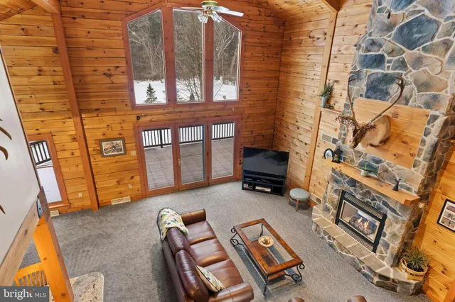 $525,000 | 27 Chelsea Lane, Carlisle, PA 17015