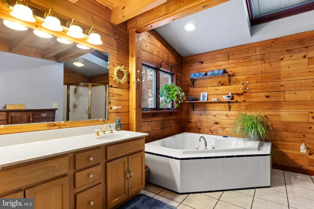 $525,000 | 27 Chelsea Lane, Carlisle, PA 17015