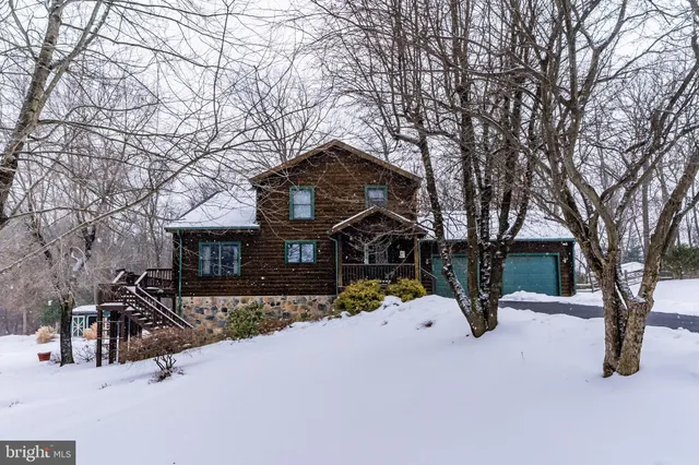 $525,000 | 27 Chelsea Lane, Carlisle, PA 17015