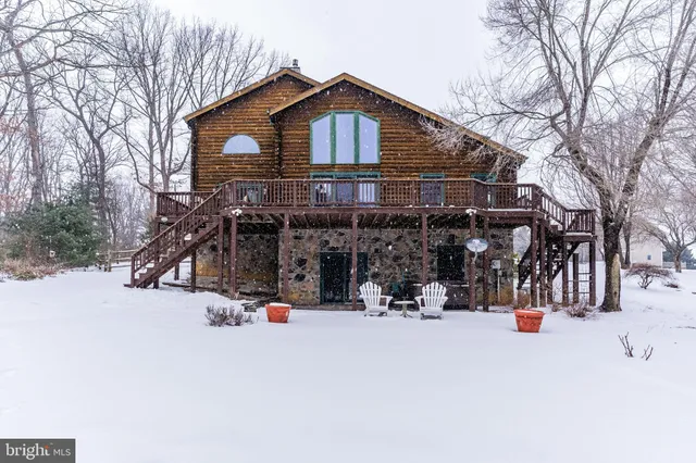 $525,000 | 27 Chelsea Lane, Carlisle, PA 17015