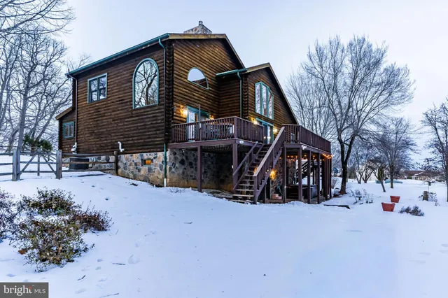 $525,000 | 27 Chelsea Lane, Carlisle, PA 17015