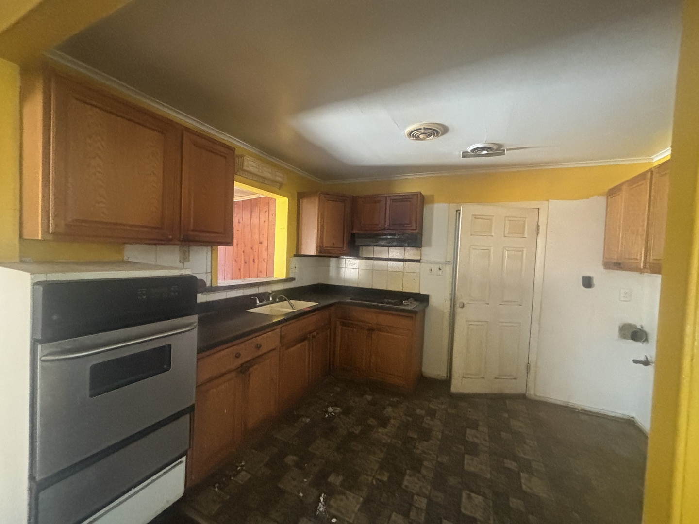 16431 Spaulding Avenue Markham, IL 60428 - Photo 7 of 11