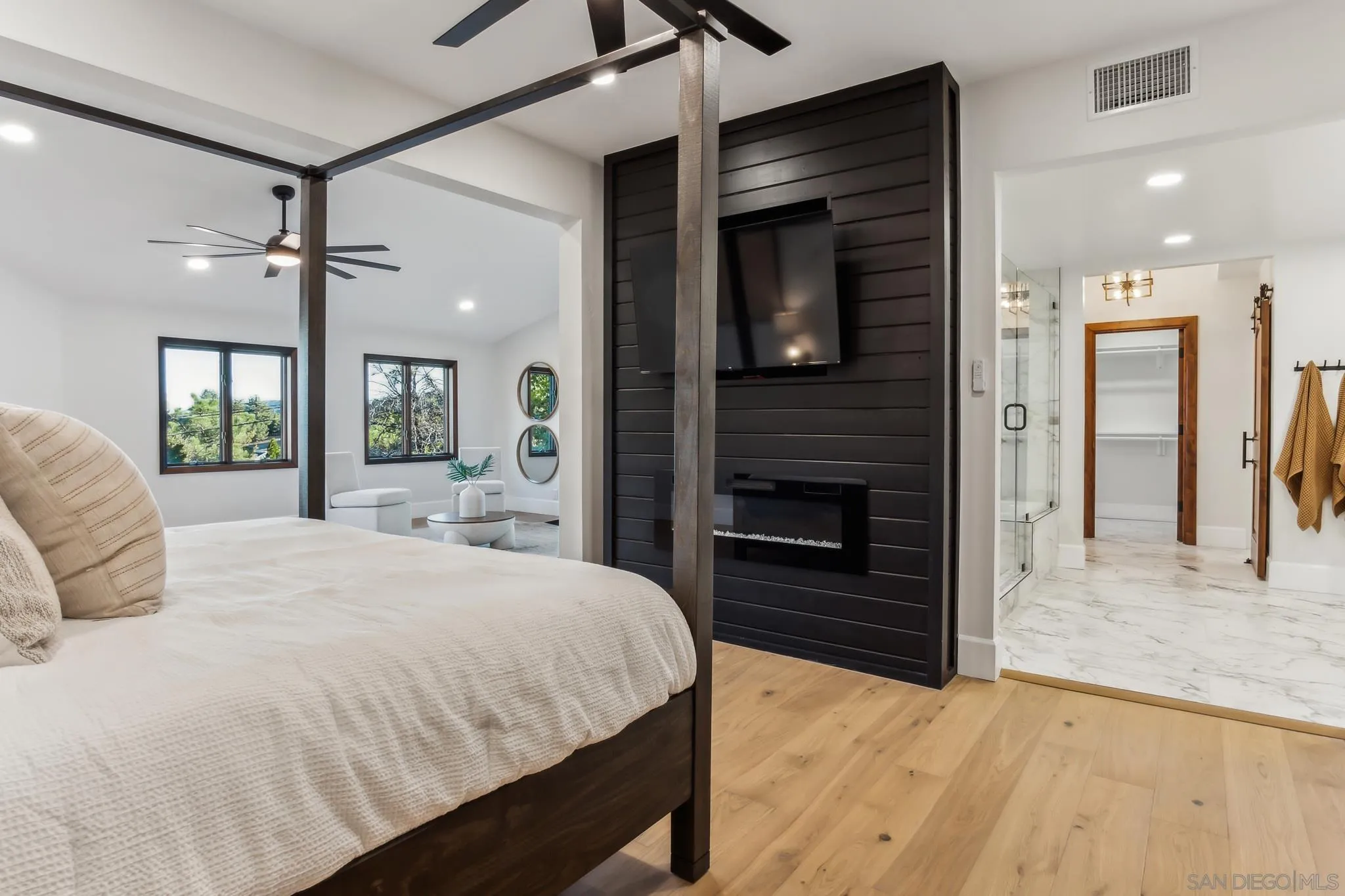 1326 Farmer Road Julian, CA 92036 - Photo 21 of 57 Primary Bedroom