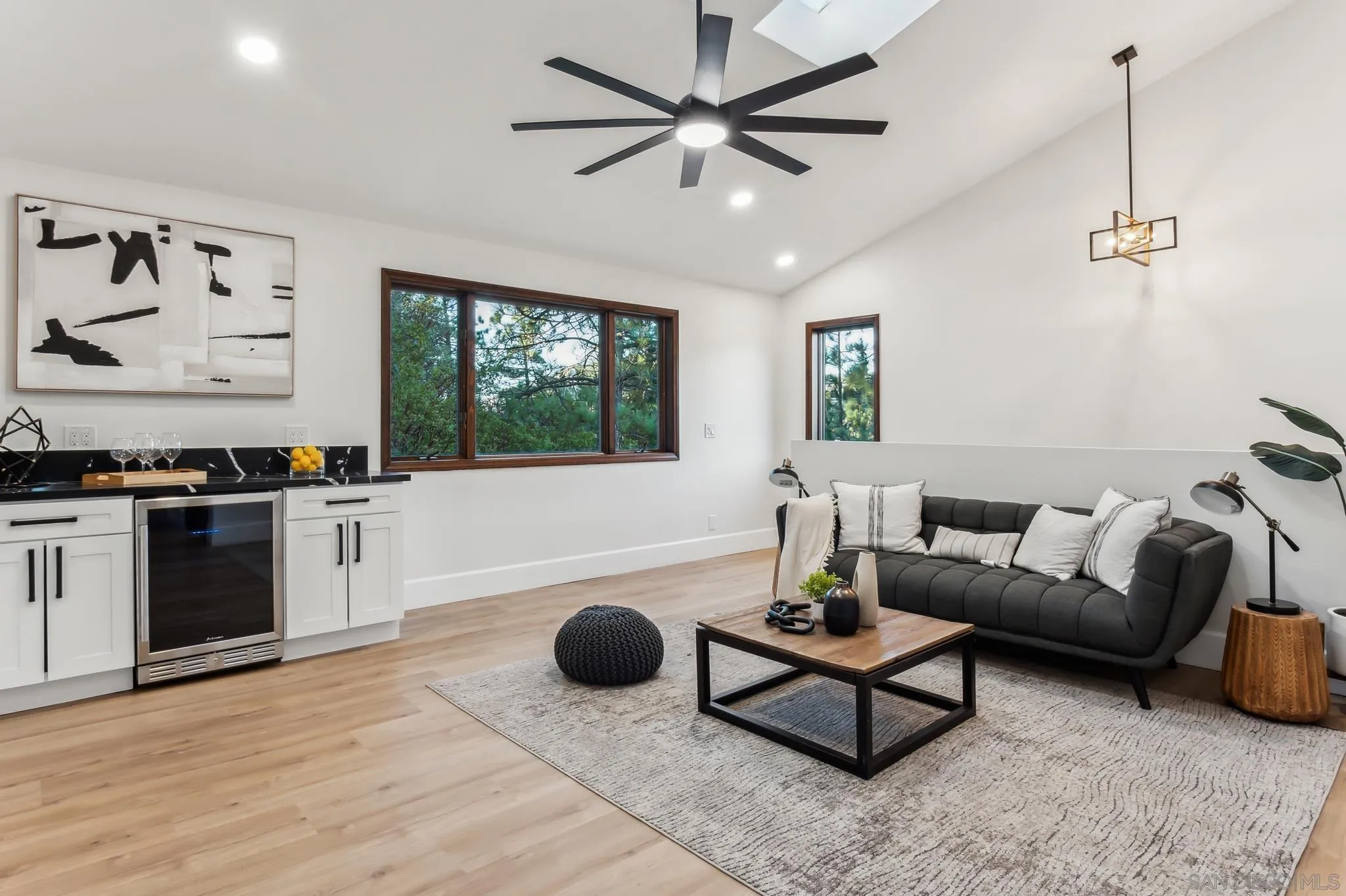 1326 Farmer Road Julian, CA 92036 - Photo 37 of 57 Family Room