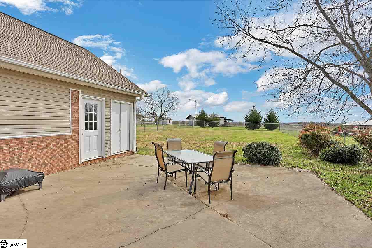 7599 Reidville Road Woodruff, SC 29388 - Photo 30 of 34