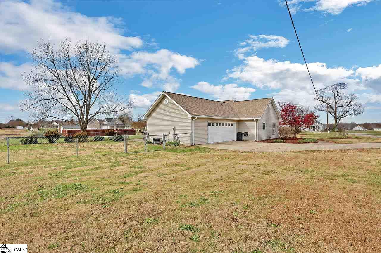 7599 Reidville Road Woodruff, SC 29388 - Photo 33 of 34