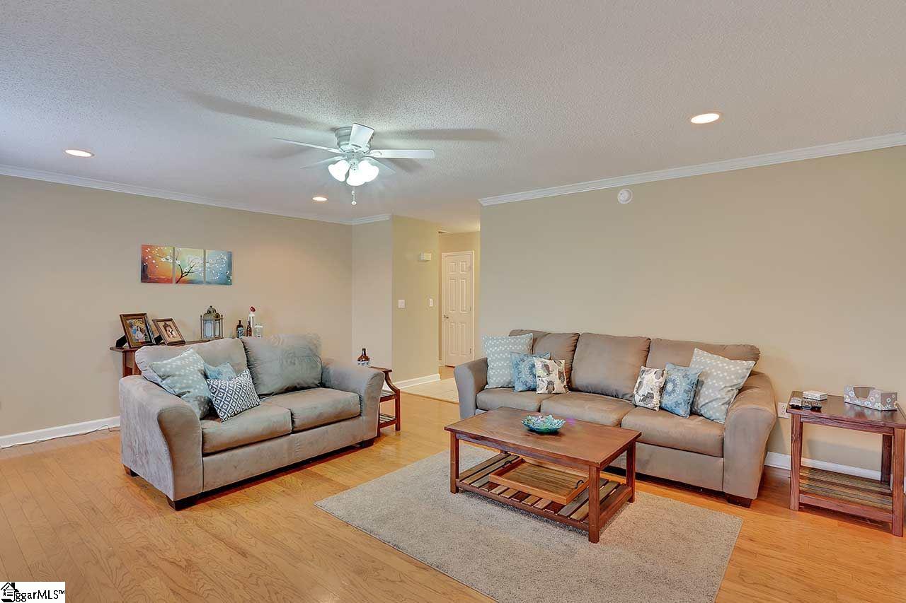 7599 Reidville Road Woodruff, SC 29388 - Photo 9 of 34
