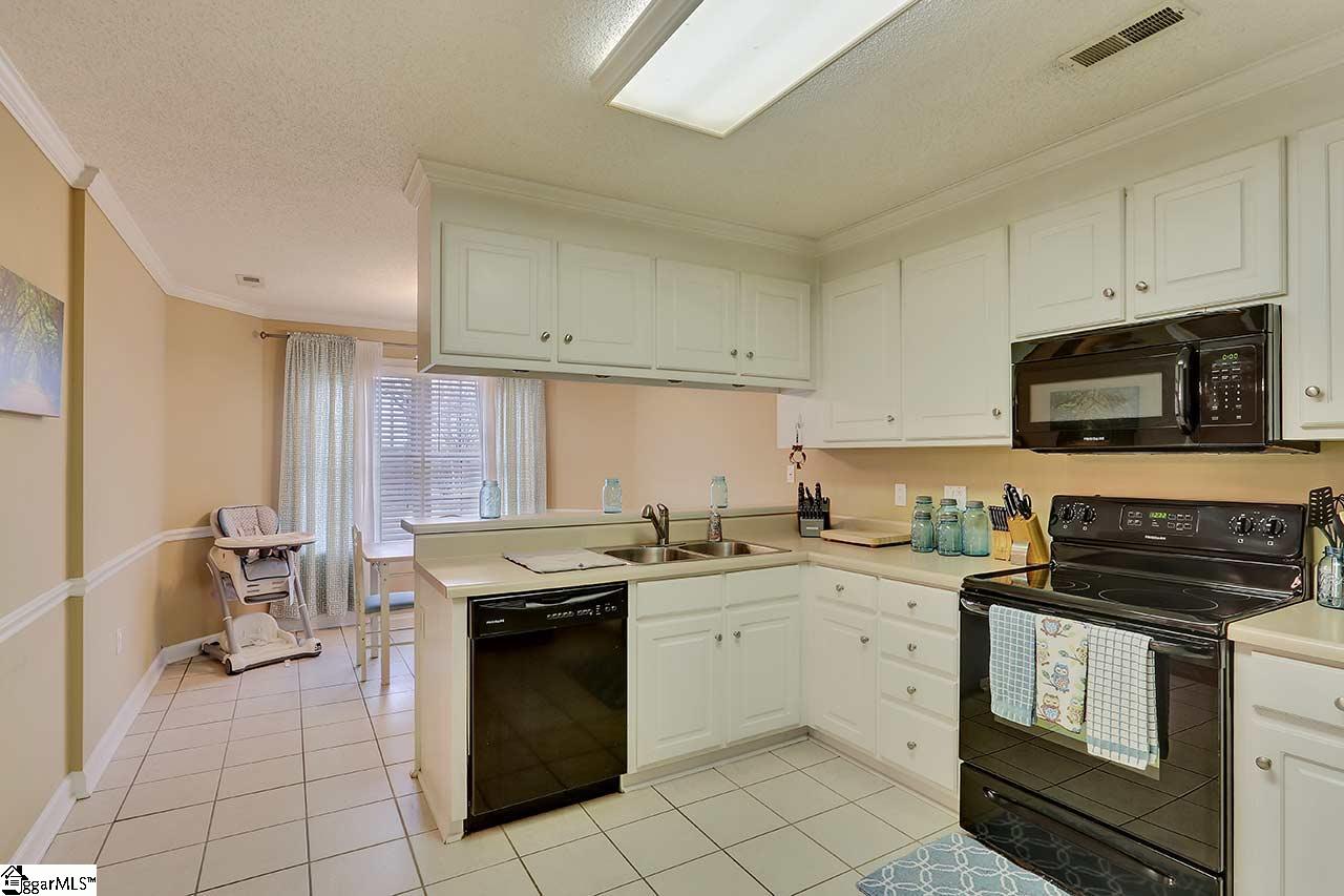 7599 Reidville Road Woodruff, SC 29388 - Photo 10 of 34