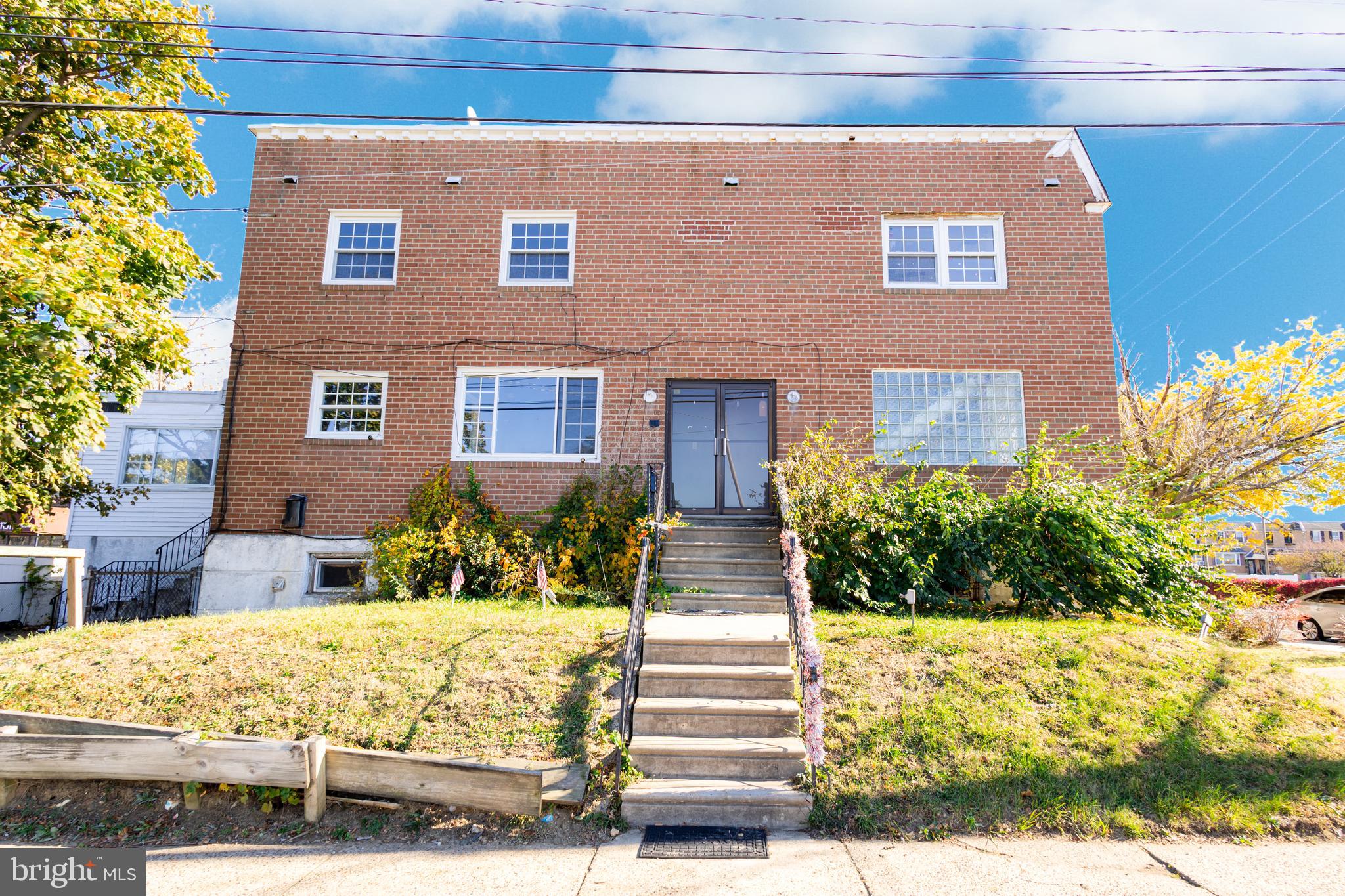 3201 Morrell Avenue Philadelphia, PA 19114 - Photo 2 of 57