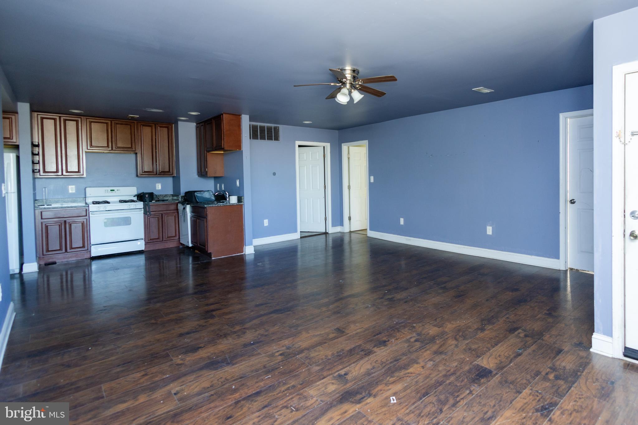 3201 Morrell Avenue Philadelphia, PA 19114 - Photo 3 of 57