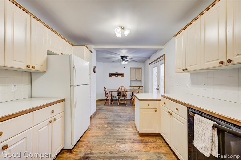 1509 Hampton Road Mount Clemens, MI 48043 - Photo 13 of 44