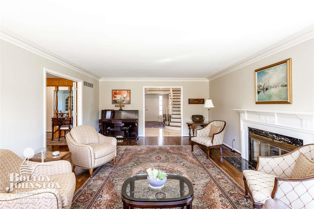 53 Stonehurst Road Grosse Pointe Shores, MI 48236 - Photo 13 of 71