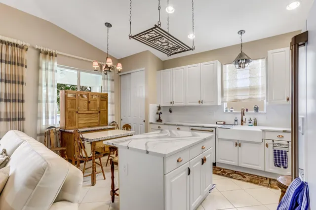 $475,000 | 2281 Egret Cove Drive, West Palm Beach, FL 33411