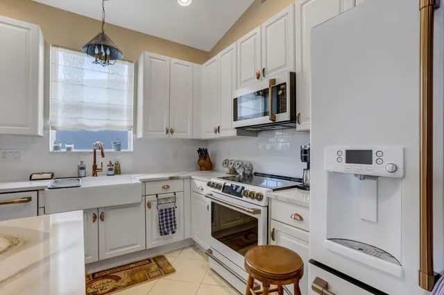 $475,000 | 2281 Egret Cove Drive, West Palm Beach, FL 33411