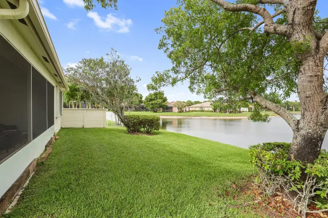 $475,000 | 2281 Egret Cove Drive, West Palm Beach, FL 33411