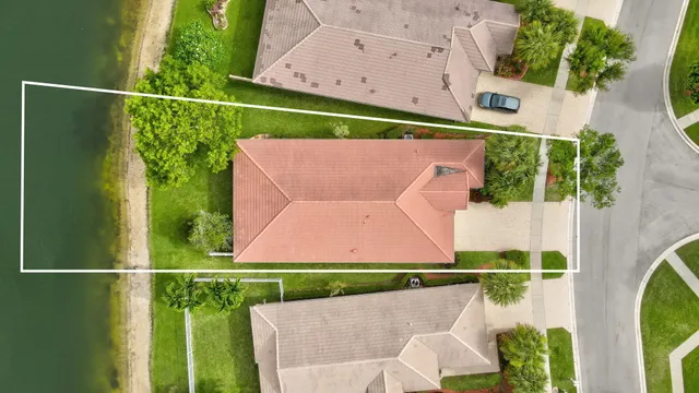 $475,000 | 2281 Egret Cove Drive, West Palm Beach, FL 33411