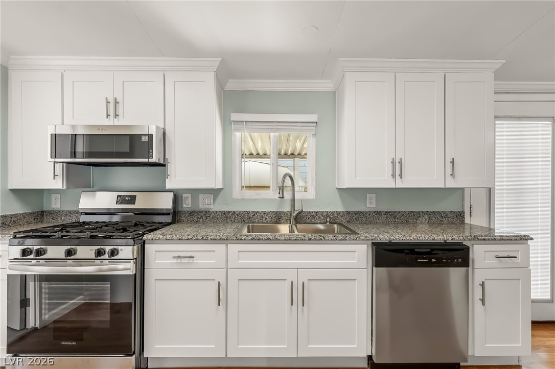 1615 Granada Street Laughlin, NV 89029 - Photo 17 of 36