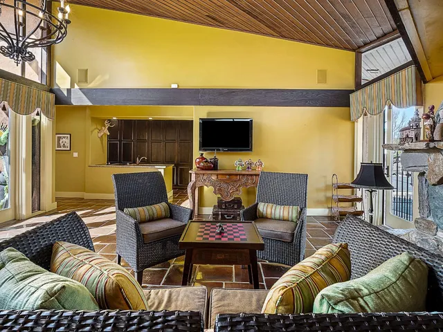 $985,000 | 15068 Lago Drive, Rancho Murieta, CA 95683