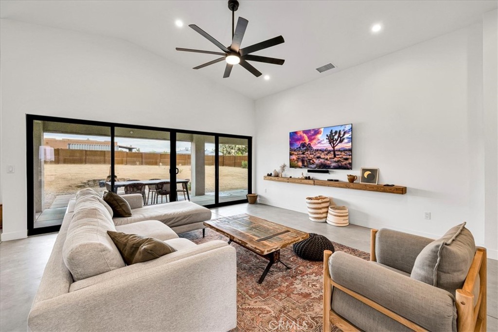 3848 Ruidosa Avenue Yucca Valley, CA 92284 - Photo 8 of 44