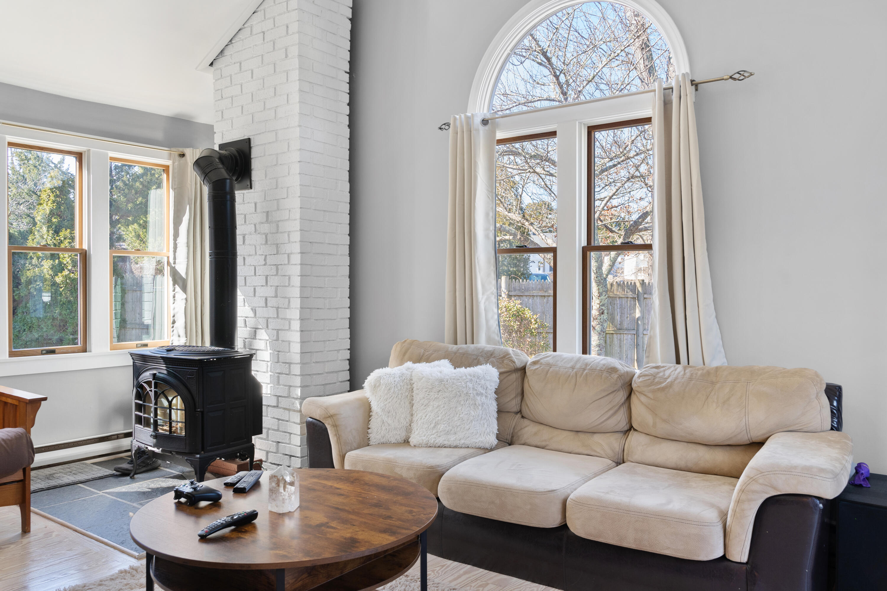 2 Upper Douglas Lane Oak Bluffs, MA 02557 - Photo 4 of 23 DSC04710