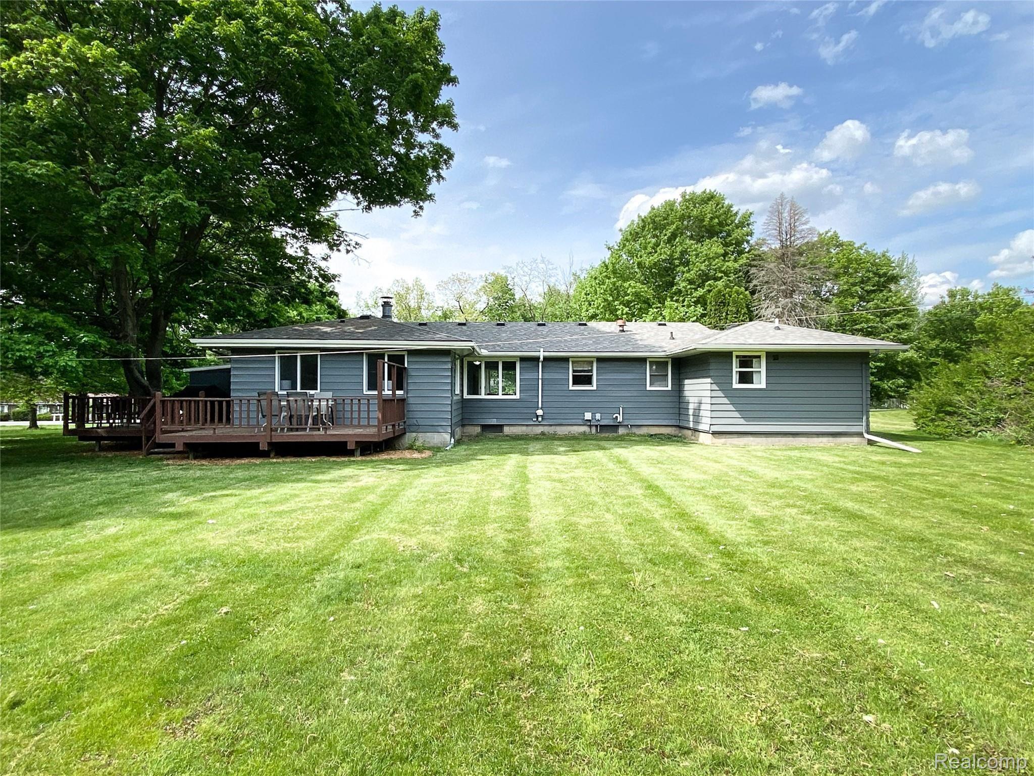 3855 Mason Road Howell, MI 48843 - Photo 2 of 28 Huge, Gorgeous Yard!