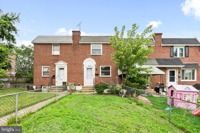 front view of house with a yard