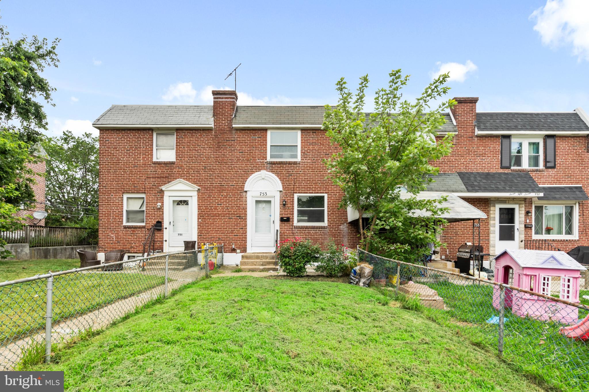 front view of house with a yard