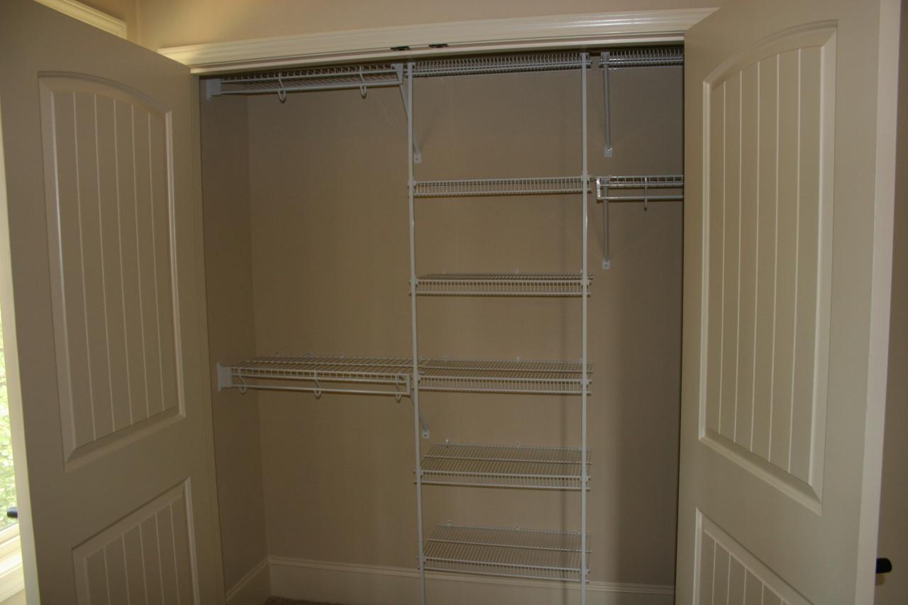 91 Stonehaven Lane Blue Ridge, VA 24064 - Photo 25 of 52 a view of a room