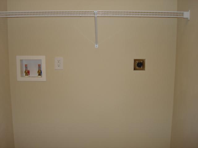 91 Stonehaven Lane Blue Ridge, VA 24064 - Photo 32 of 52 a view of a small room