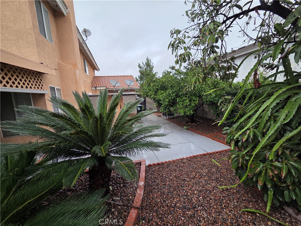 1669 West Victoria Street Rialto, CA 92376 - Photo 21 of 22 a view of a backyard