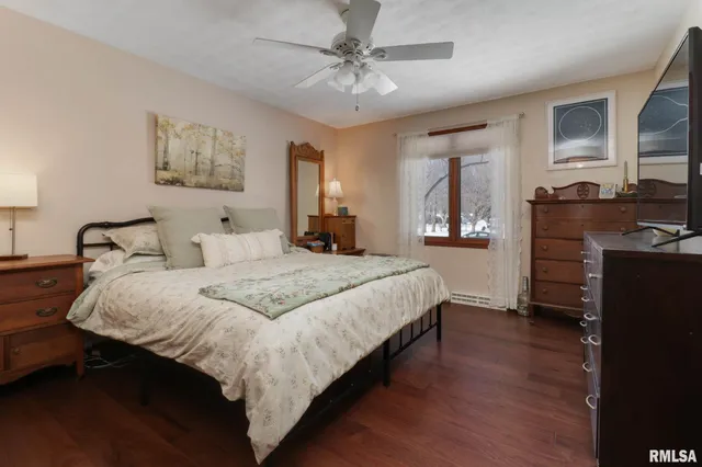 $350,000 | 1404 Downing Court, Tremont, IL 61568