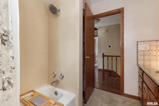 $350,000 | 1404 Downing Court, Tremont, IL 61568