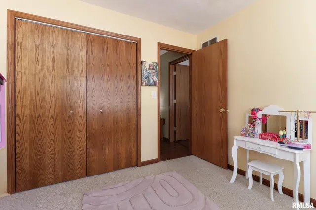 $350,000 | 1404 Downing Court, Tremont, IL 61568