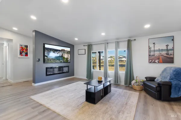 $395,000 | 3582 North 3230 East, Kimberly, ID 83341